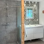 Four Bedroom In *
