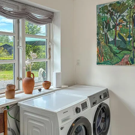 Semesterbostad Four Bedroom In Gilleleje